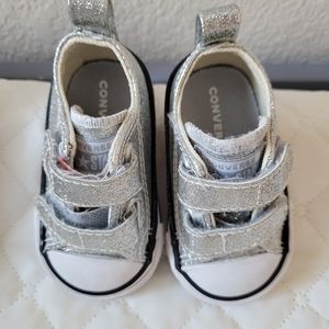 Glitter velcro strap Converse
